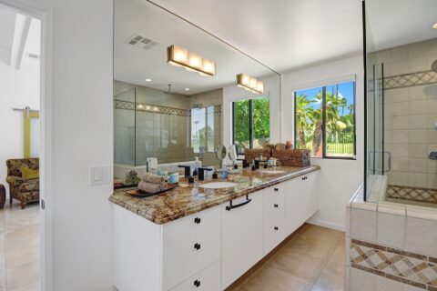 vacation rental with 3 bathrooms