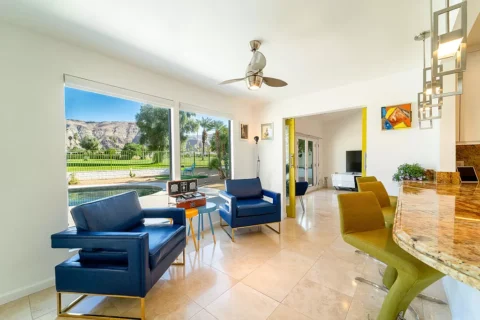 vacation rental sitting area