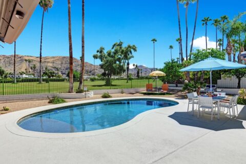 vacation rental with swimming pool